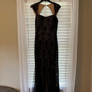 Women’s semi formal/cocktail dress. Size 6.  Betsy & Adam